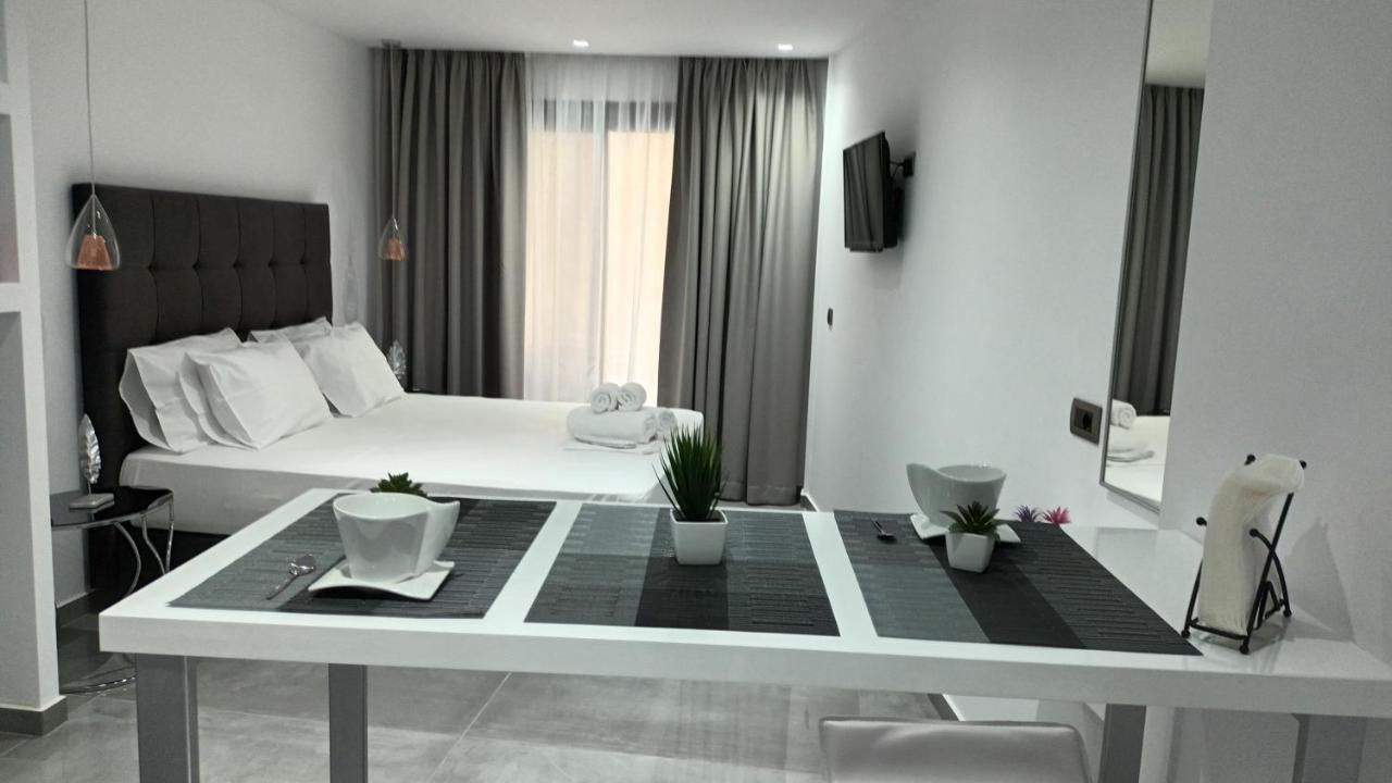 Km Luxury Apart Downtown Candia Esterno foto